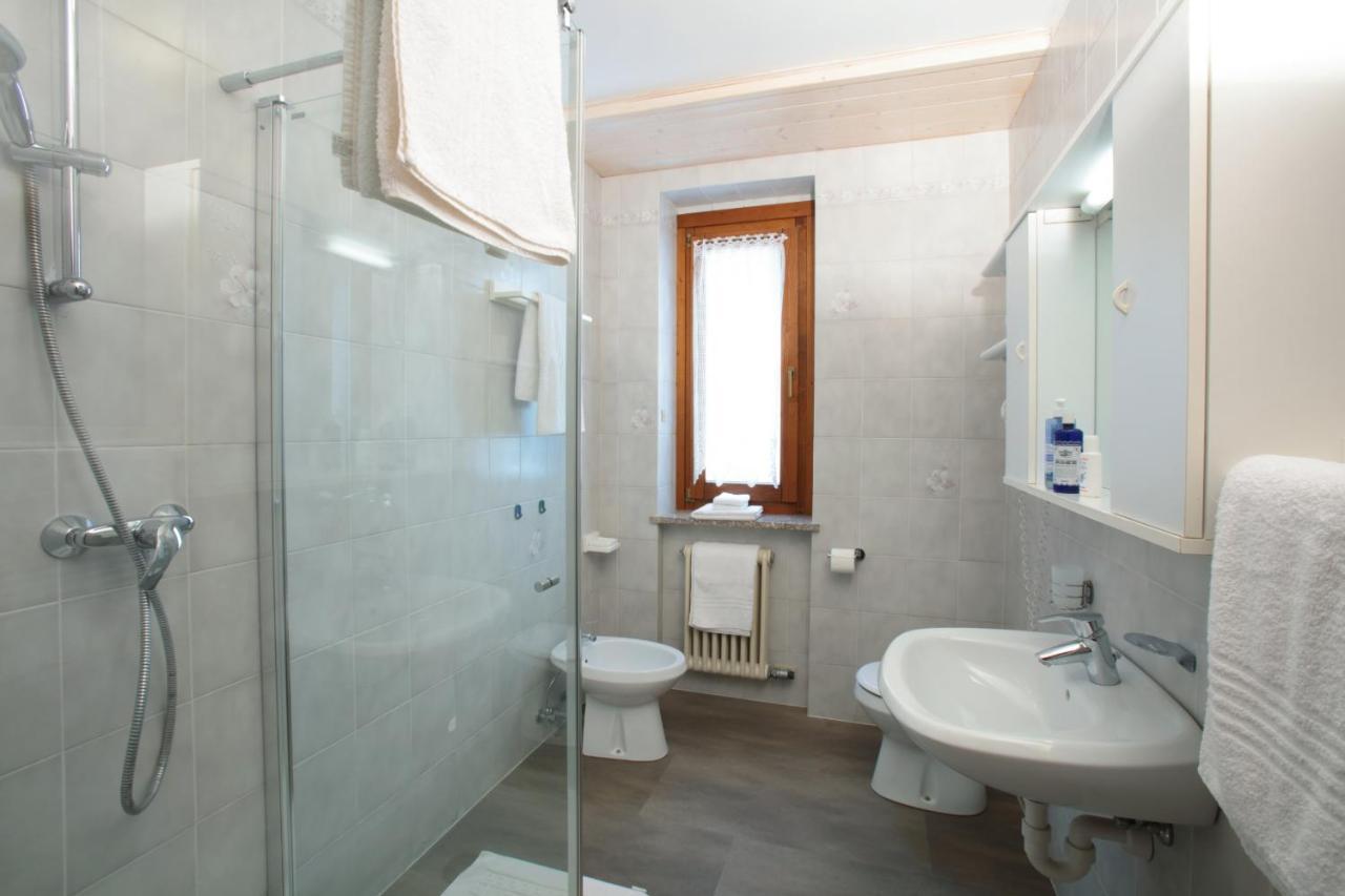 Appartamenti Residenza Pineta Molveno Buitenkant foto