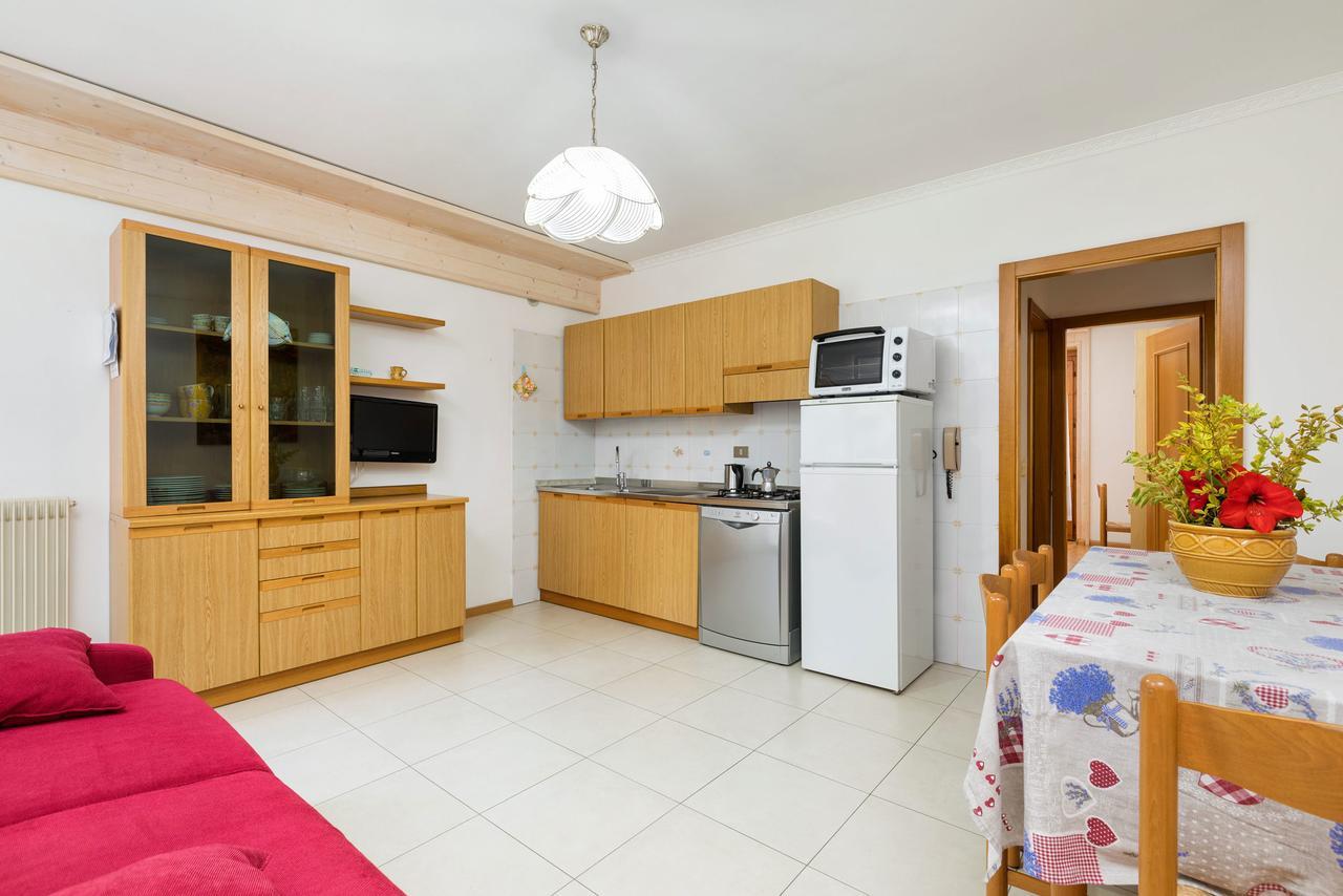 Appartamenti Residenza Pineta Molveno Buitenkant foto